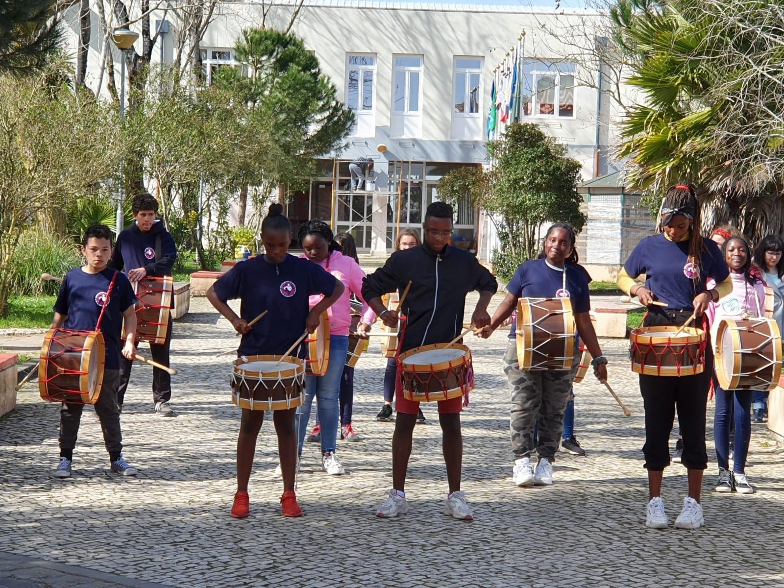 <p>Top photo: A visit to a participating school in Lisbon in February 2020 (María González).</p>